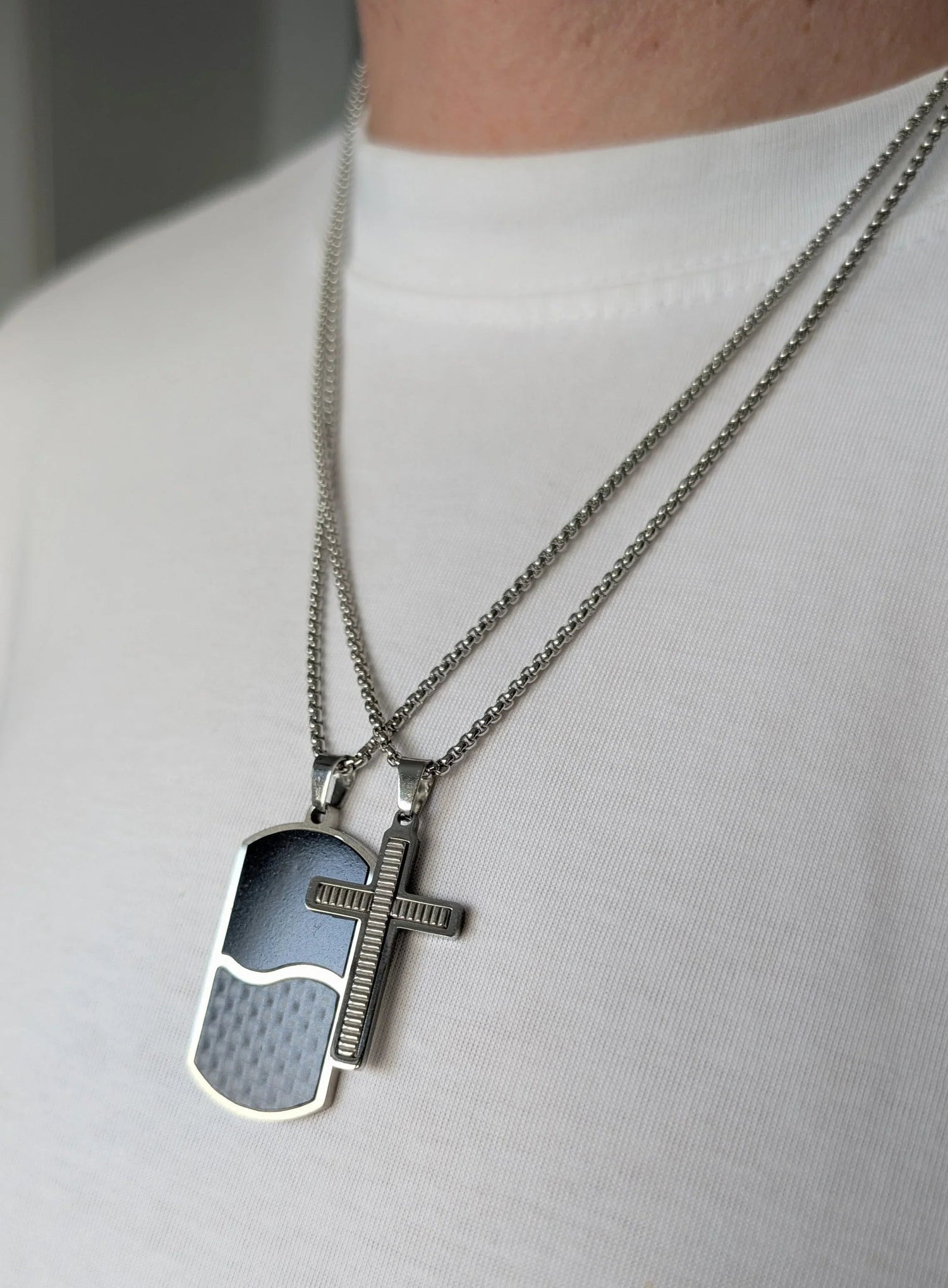 Collares con colgantes