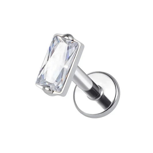 Internal Threaded Labret Piercing