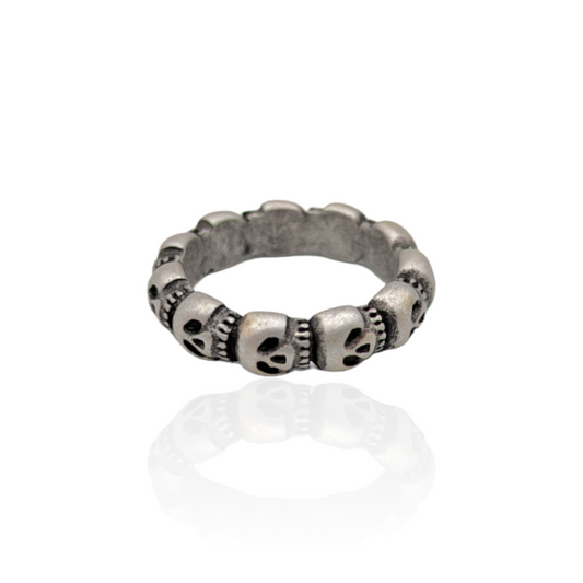 Anillo Stacked Skulls