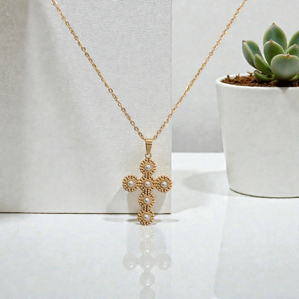 Colgante Cruz con perlas - AILANA JEWELRY