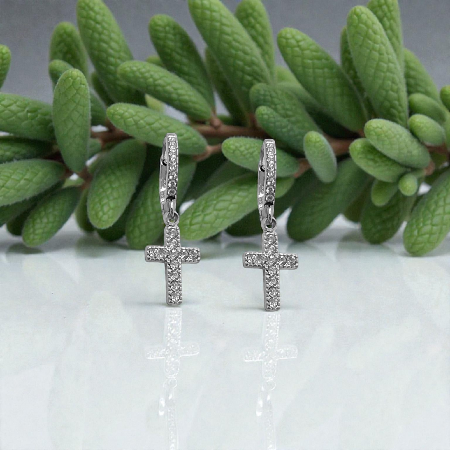 Pendientes aros con cruz