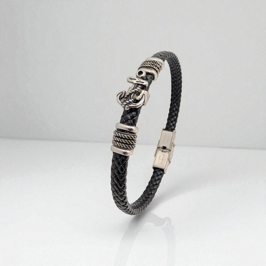 Pulsera fina en cuero con ancla