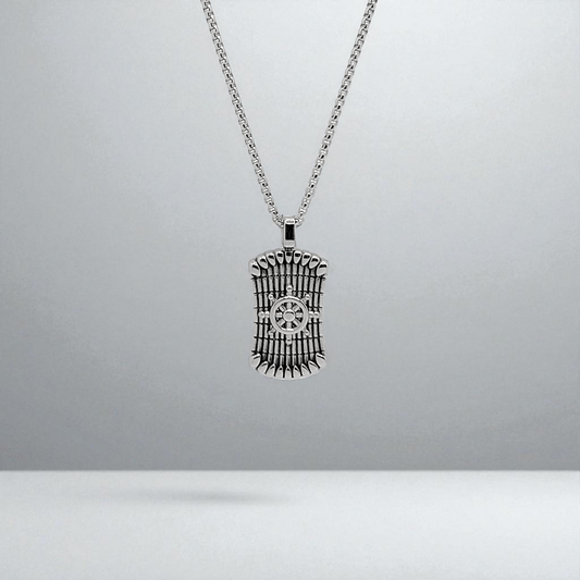 Colgante hombre brújula