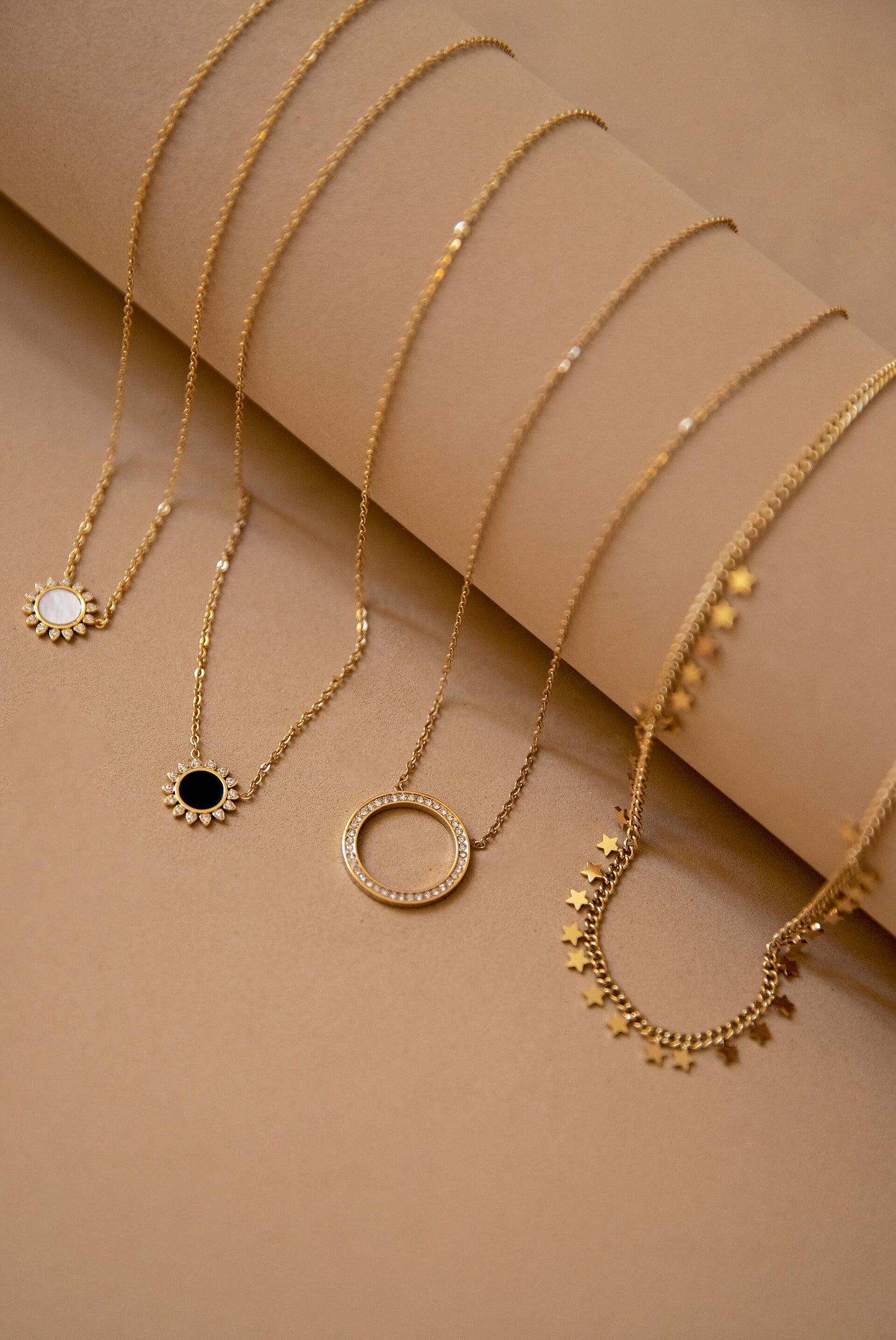 Sunny Necklace (Gold - Black)